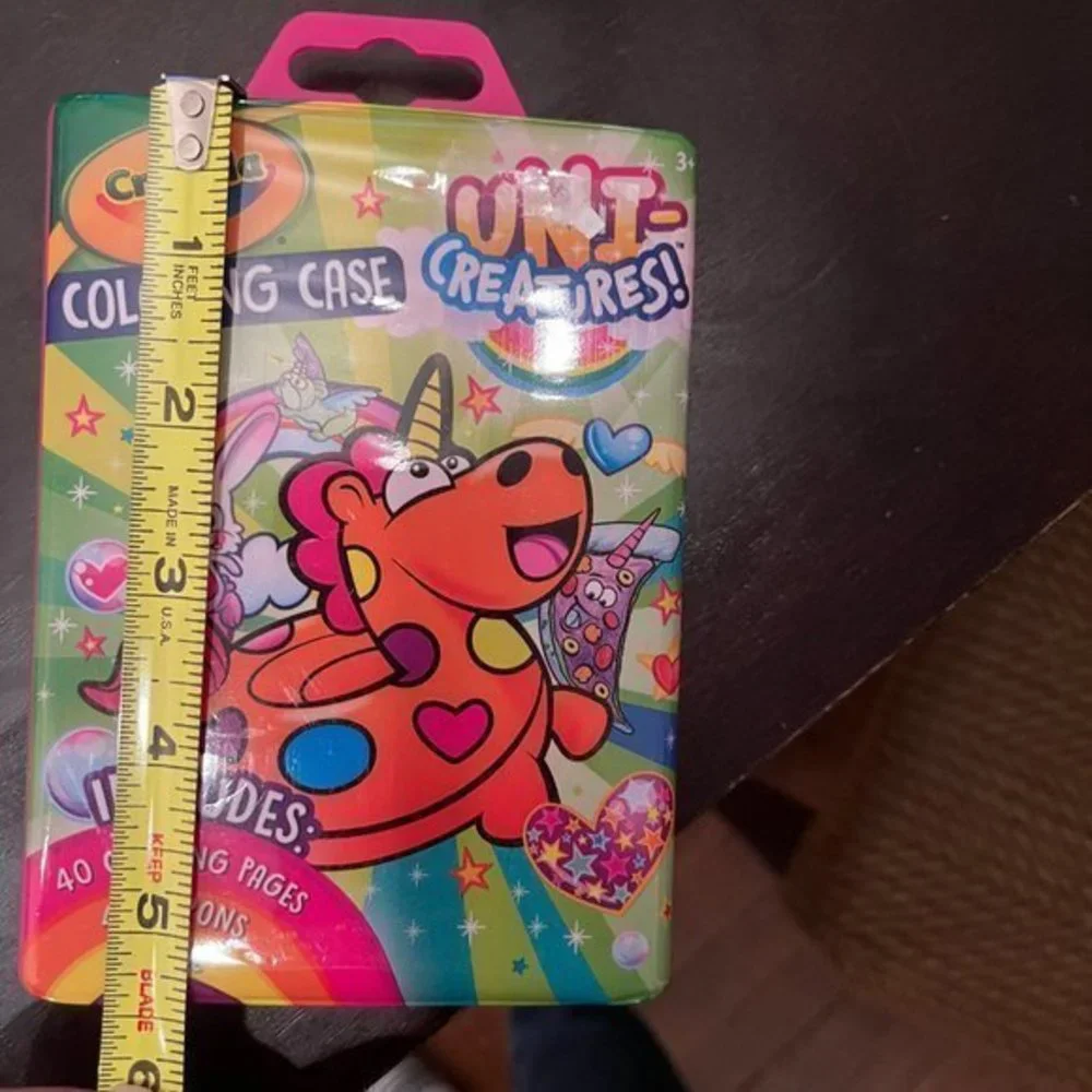 Crayola Miniature Coloring Case (New) (Great item to bundle!)‎ (kt)